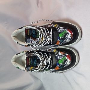 She & In Sport Shoes